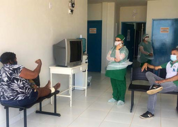 CRM-PI pede afastamento de médica cubana que atende sem registro em Jardim do Mulato